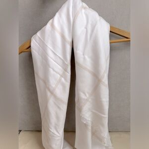 NEW Plaid Scarf NWT Ivory White Cream Gold Shawl Wrap Metallic Viscose Knit